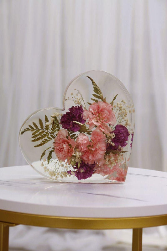 Forever Bloom Floral Resin Keepsake – Preserved Flowers in Custom Shapes”
